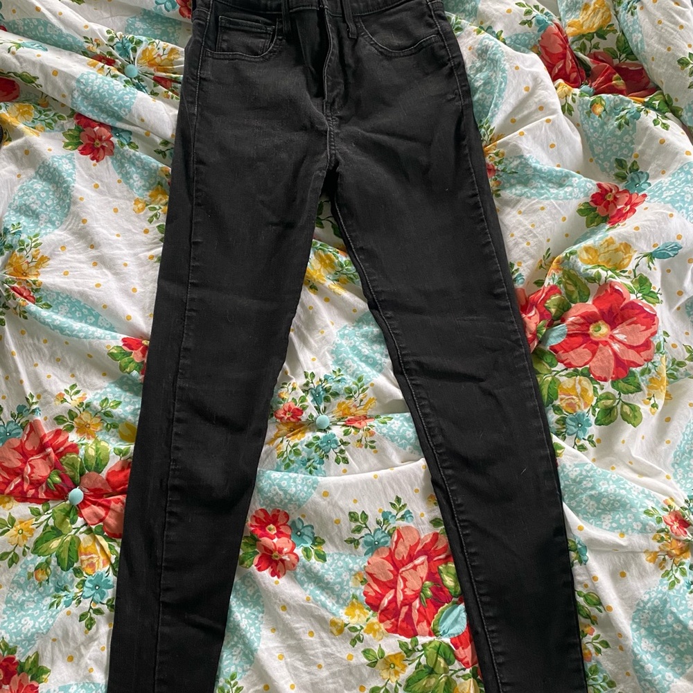 Women's Black High Rise Super Skinny Levi’s Jeans, Sz. 25